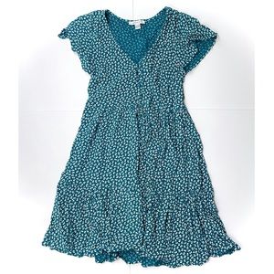 AMERICAN EAGLE OUTFITTERS — EVERGREEN TIERED FLORAL FLOWY BABYDOLL DRESS, US XS